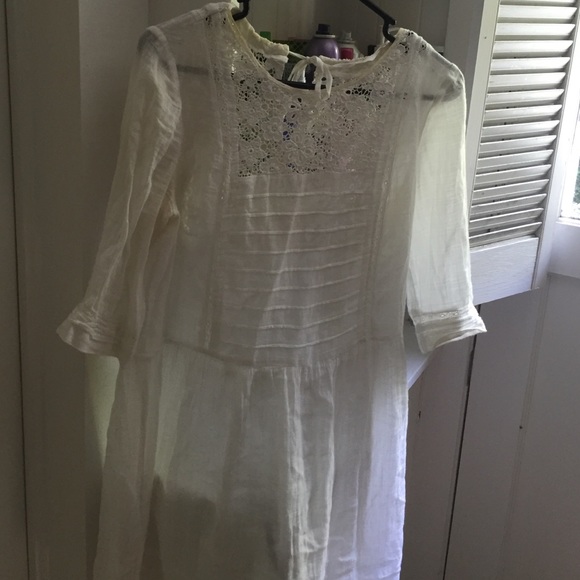White j crew dress, dainty beautiful lace