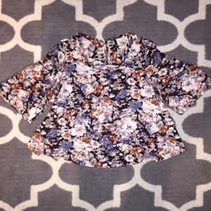 Black 3 quarter length floral blouse!
