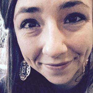 Meet your Posher, Caitlyn