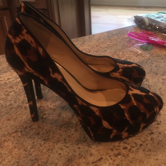 Jessica Simpson pumos