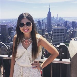 Meet your Posher, Hayle