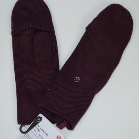 Lululemon Snow Amazing Mittens Sherpa new - Picture 2 of 4