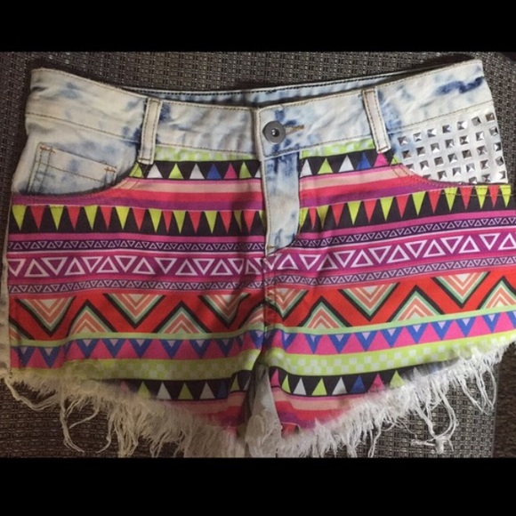 Studded Aztec shorts - Picture 2 of 2