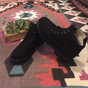 H&M lace up all black booties