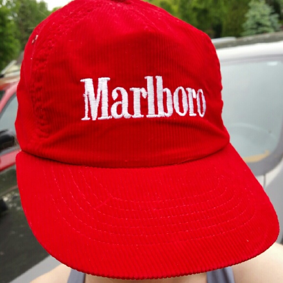 Marlboro Other - Vintage corduroy snap back