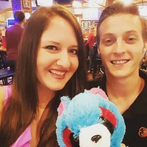 Meet your Posher, Alex