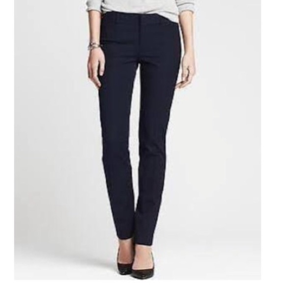 Banana republic Sloan fit pant. NWB size 8. Navy.