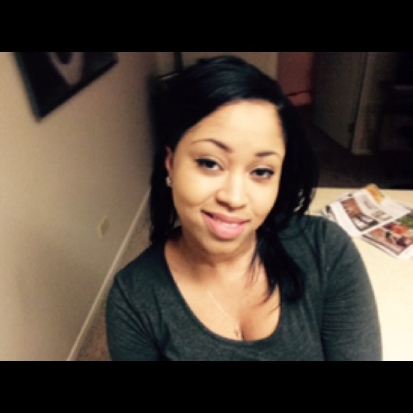 Meet your Posher, Jasmine