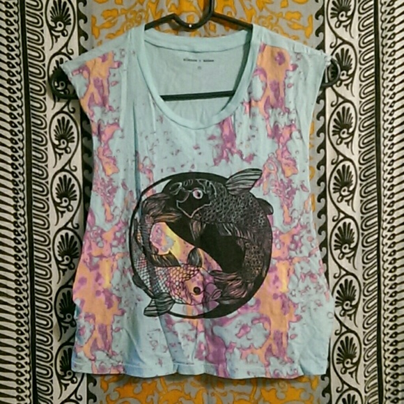 Silence & Noise Pisces Light blue crop top