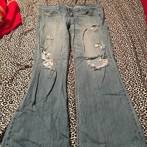 American eagle holey jeans