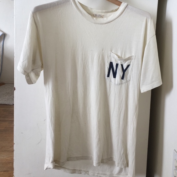 Brandy Melville Tops - brandy oversized New York tee