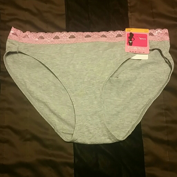 Panties Bundle - Picture 2 of 4