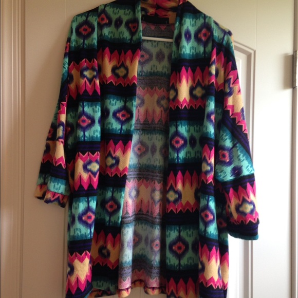 Colorful Aztec Cover up - Picture 2 of 4