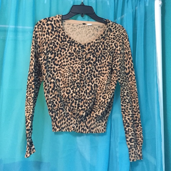 H&M cheetah print cardigan