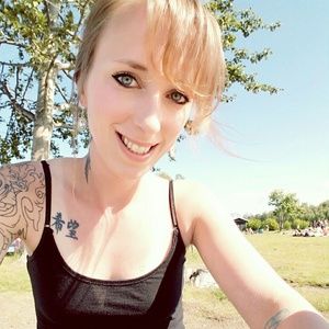 Meet your Posher, Natasha