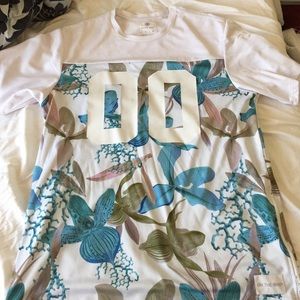 On the bays XL jersey tshirt