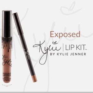 Exposed Kylie lip kit