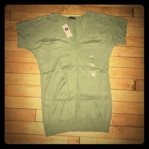 Brand New Gap Tee