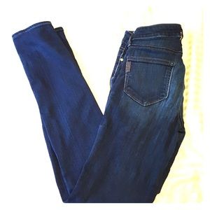 Paige skyline skinny jeans!