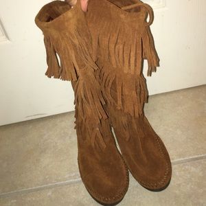 Minnetonka 3 layer fridge boots