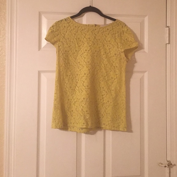 Ann Taylor LOFT blouse. Size small