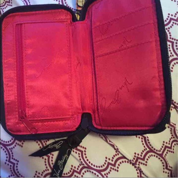 Vera Bradley smartphone wristlet*SOLD - Picture 2 of 3