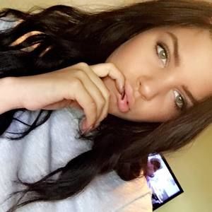 Meet your Posher, Lacee