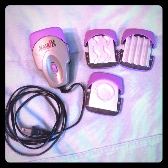 Small flat iron with attachments