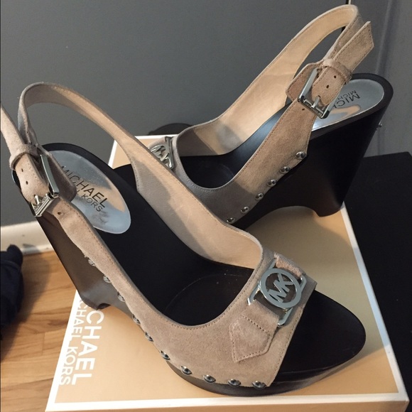 MK Charm Sling khaki wedges NEW