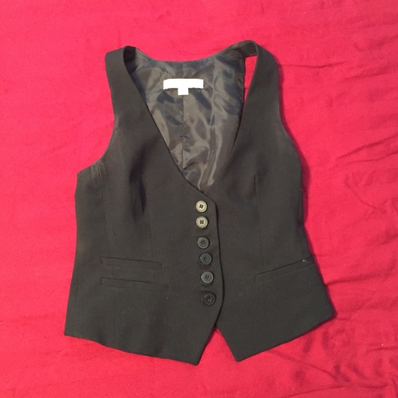 NWOT Black vest!