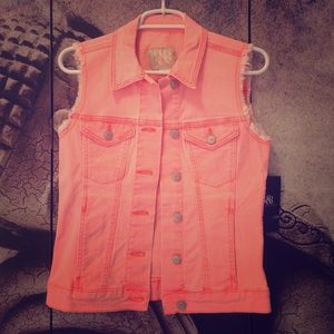 Rock & Republic Jean vest NWT