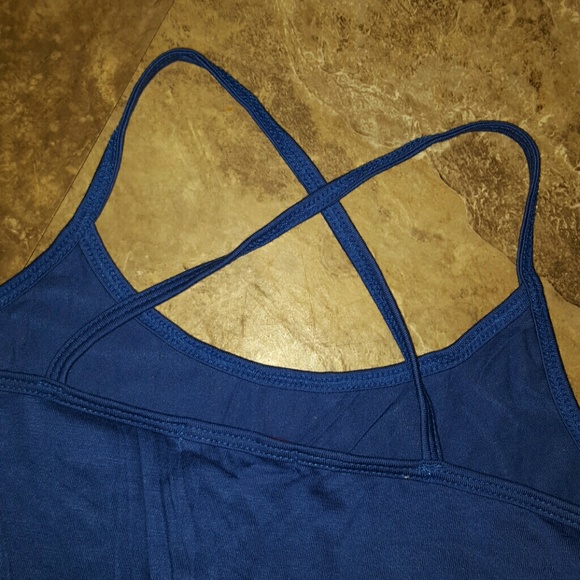 ❌SOLD ON♏❌NWT Royal blue crisscross crop OSFM - Picture 2 of 4