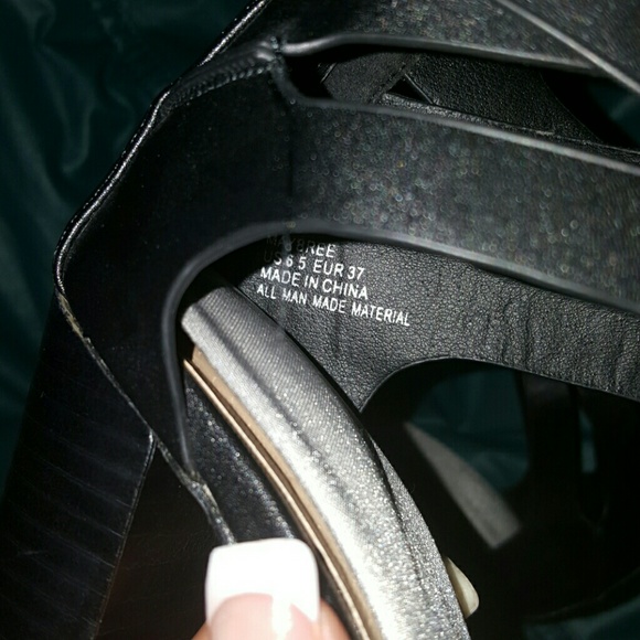 4 inch Heels - Picture 4 of 4