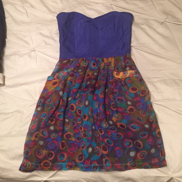 Strapless dress
