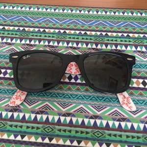 RAYBAN WAYFARER SUNGLASSES 😎🤓