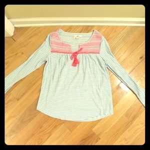 **SOLD ** Vineyard Vines Top
