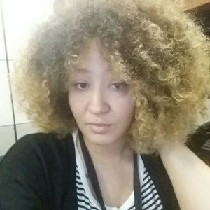 Meet your Posher, Tiffany