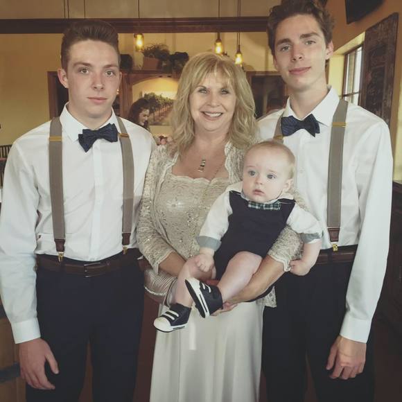 Meet your Posher, Shelly - Picture 1 of 1