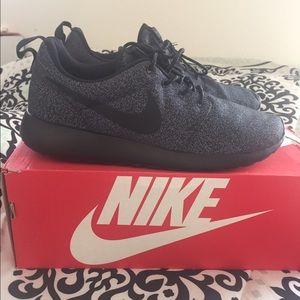 Women's nike rosherun print