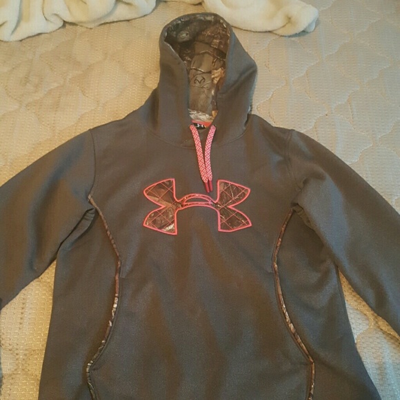 Underarmour hoodie