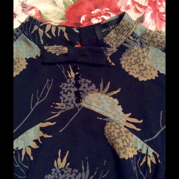 JILL STUART 100% silk StUNNING TOP NWOT!!! - Picture 3 of 4