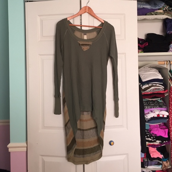 Long Sleeved Green Knit Top ❤️LAST CALL❤️