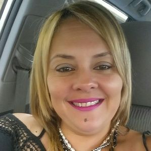 Meet your Posher, Nelida