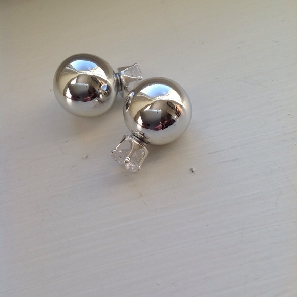 Double Side Round Ball Earrings New~ - Picture 3 of 3