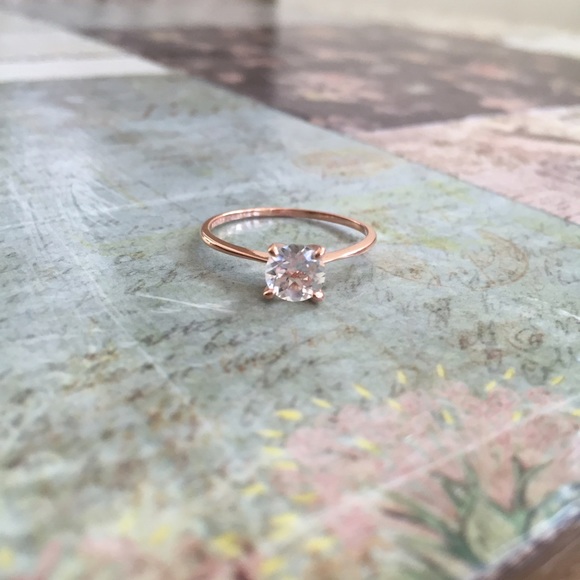 🎉HP🎉🆕 White Topaz • 18k Rose Gold .925 Ring - Picture 3 of 4