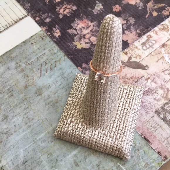 🎉HP🎉🆕 White Topaz • 18k Rose Gold .925 Ring - Picture 4 of 4