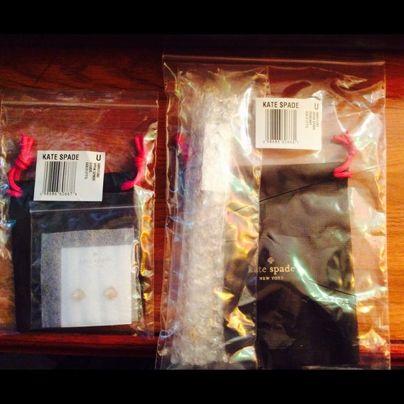 Kate Spade Open Spade Set - Picture 4 of 4