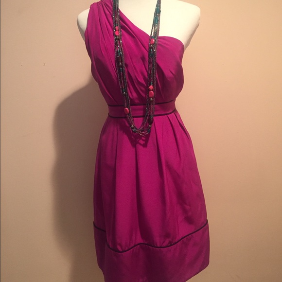 One shoulder fuchsia dress, navy blue trimmed