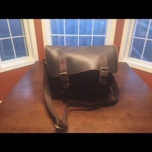 Vintage leather messenger briefcase
