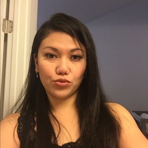 Meet your Posher, Amzel